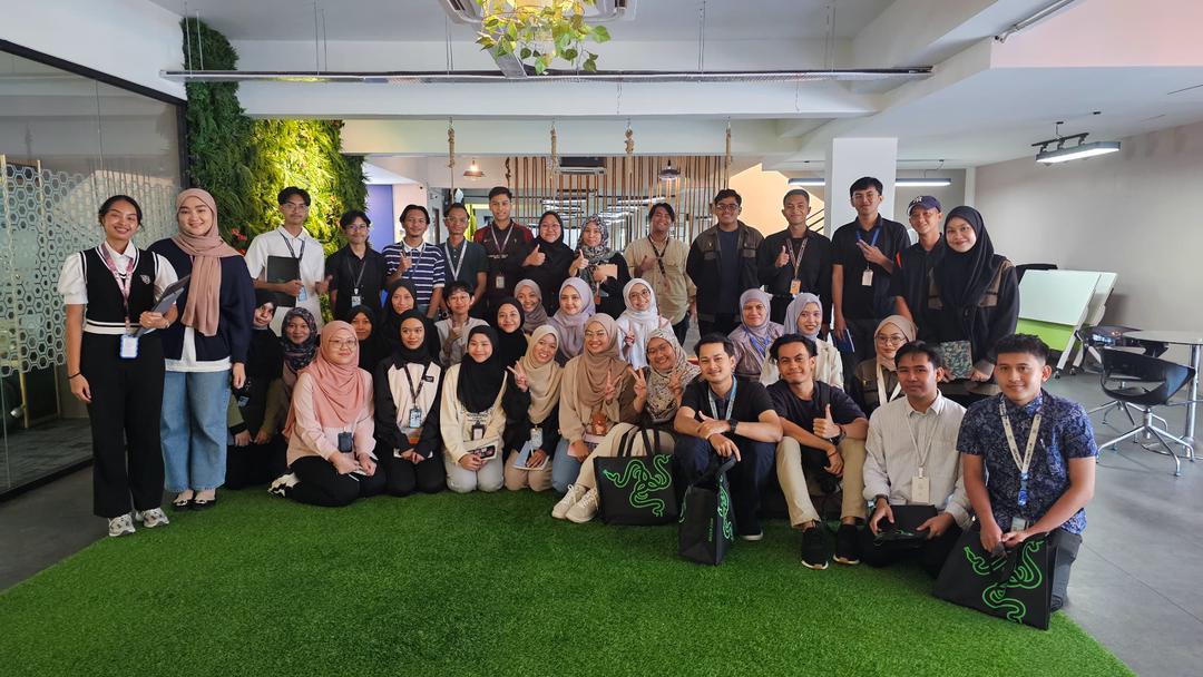 Industrial Visit to Fiuu 1